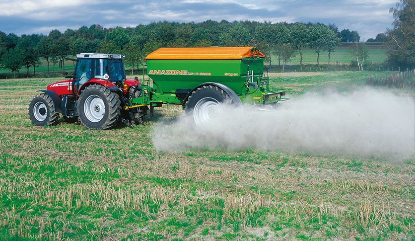 Ausbringung von Kreidekalk - Vereinigte Kreidewerke Dammann